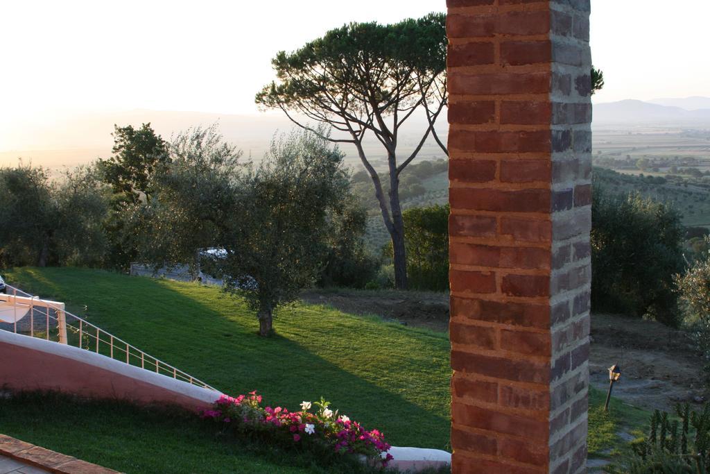 Il Pino Bed and Breakfast Vetulonia Eksteriør billede
